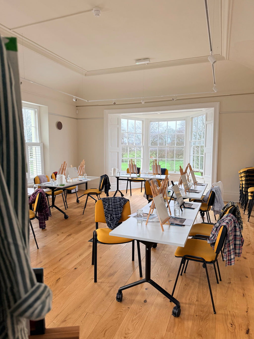 Art class in Hereford with katie hollinshead at the pavilion